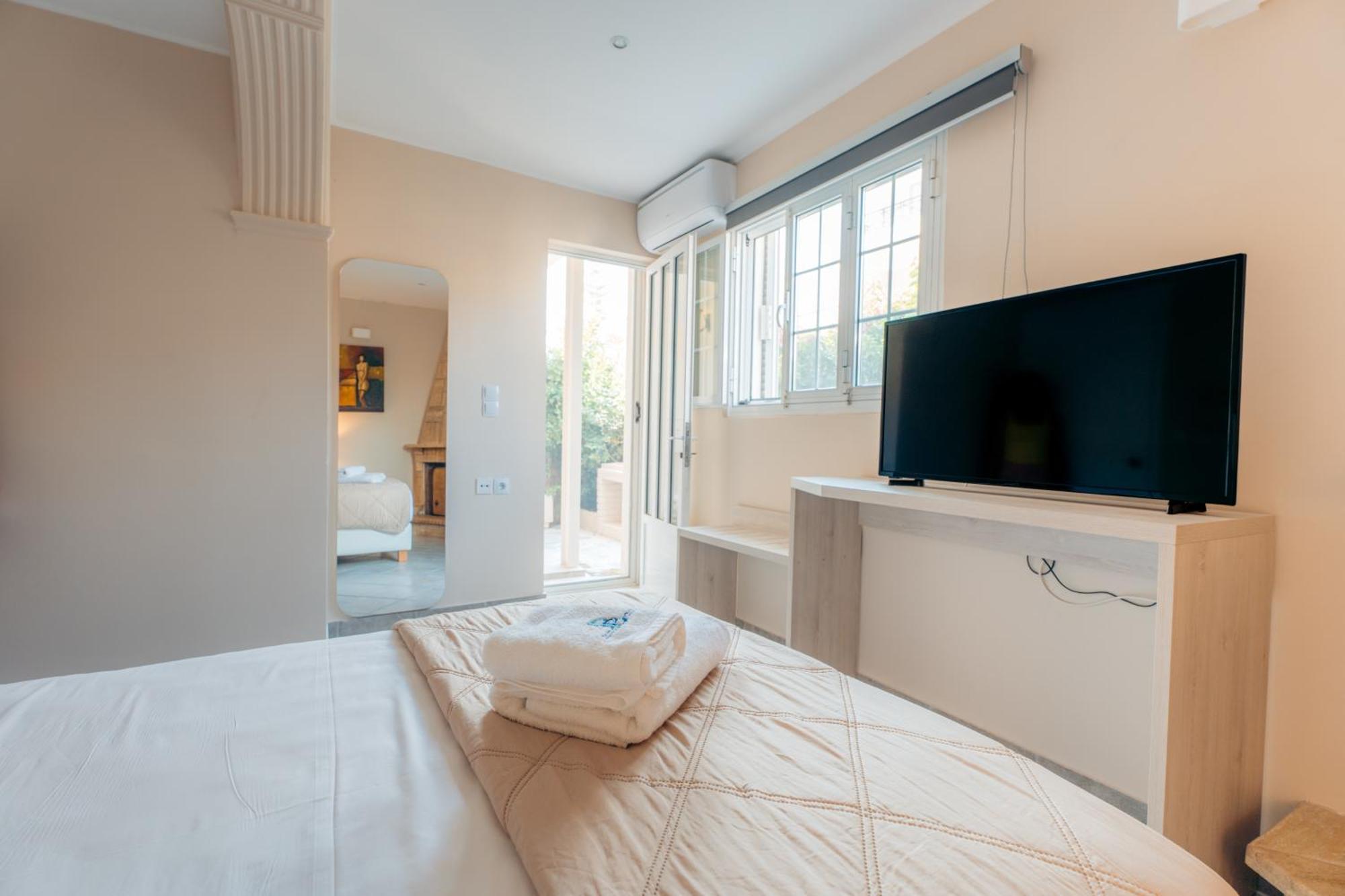 Hotel Planos Beach Hotel 4*