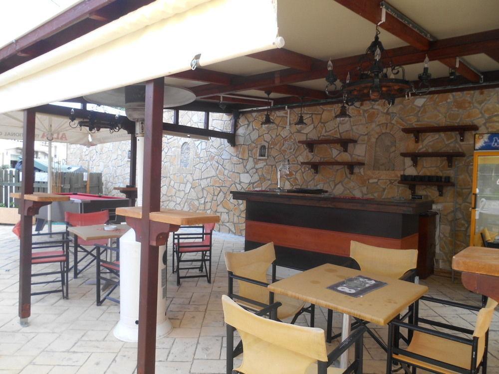 Planos Beach Hotel