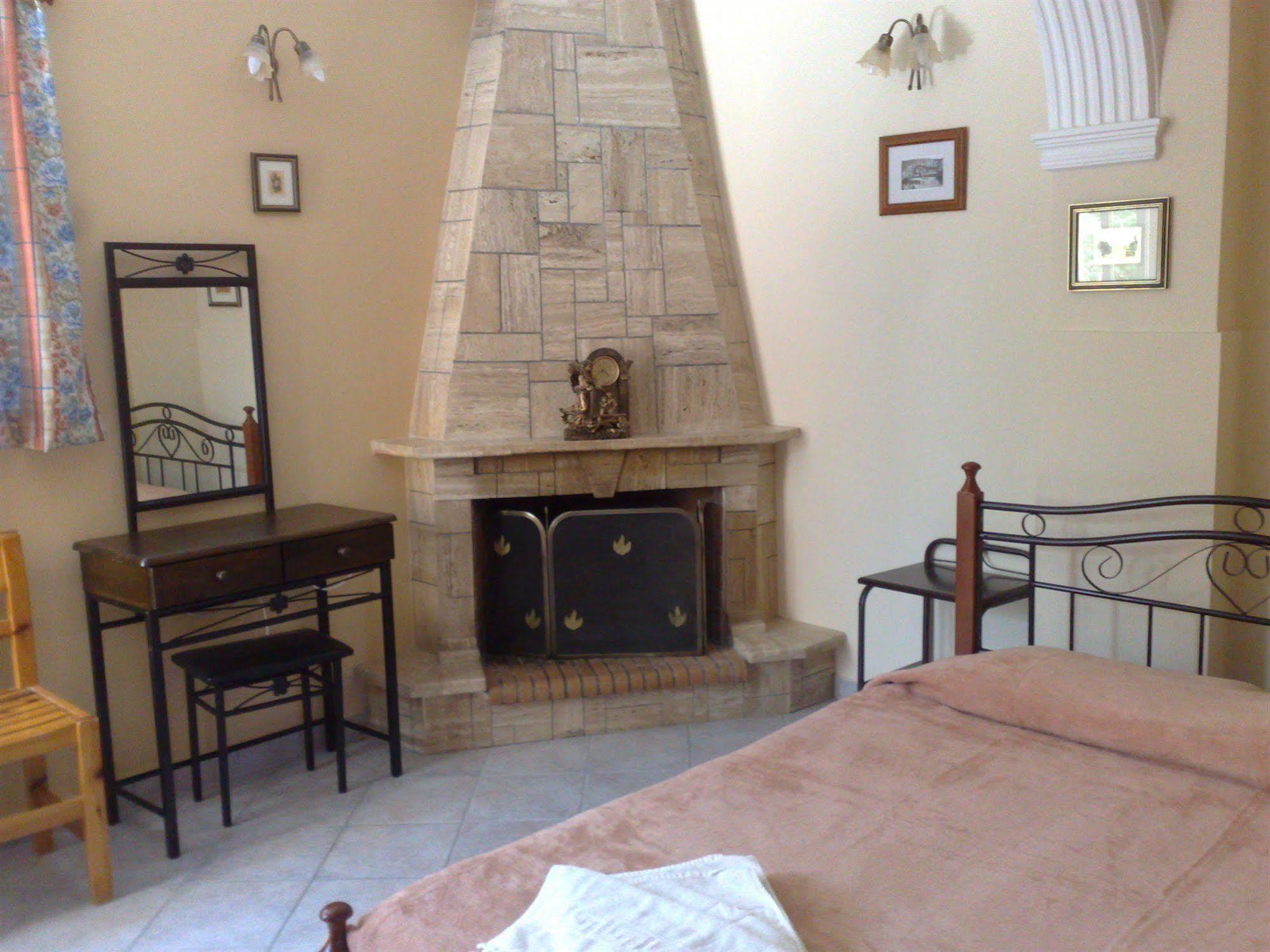 Planos Beach Hotel Hotel